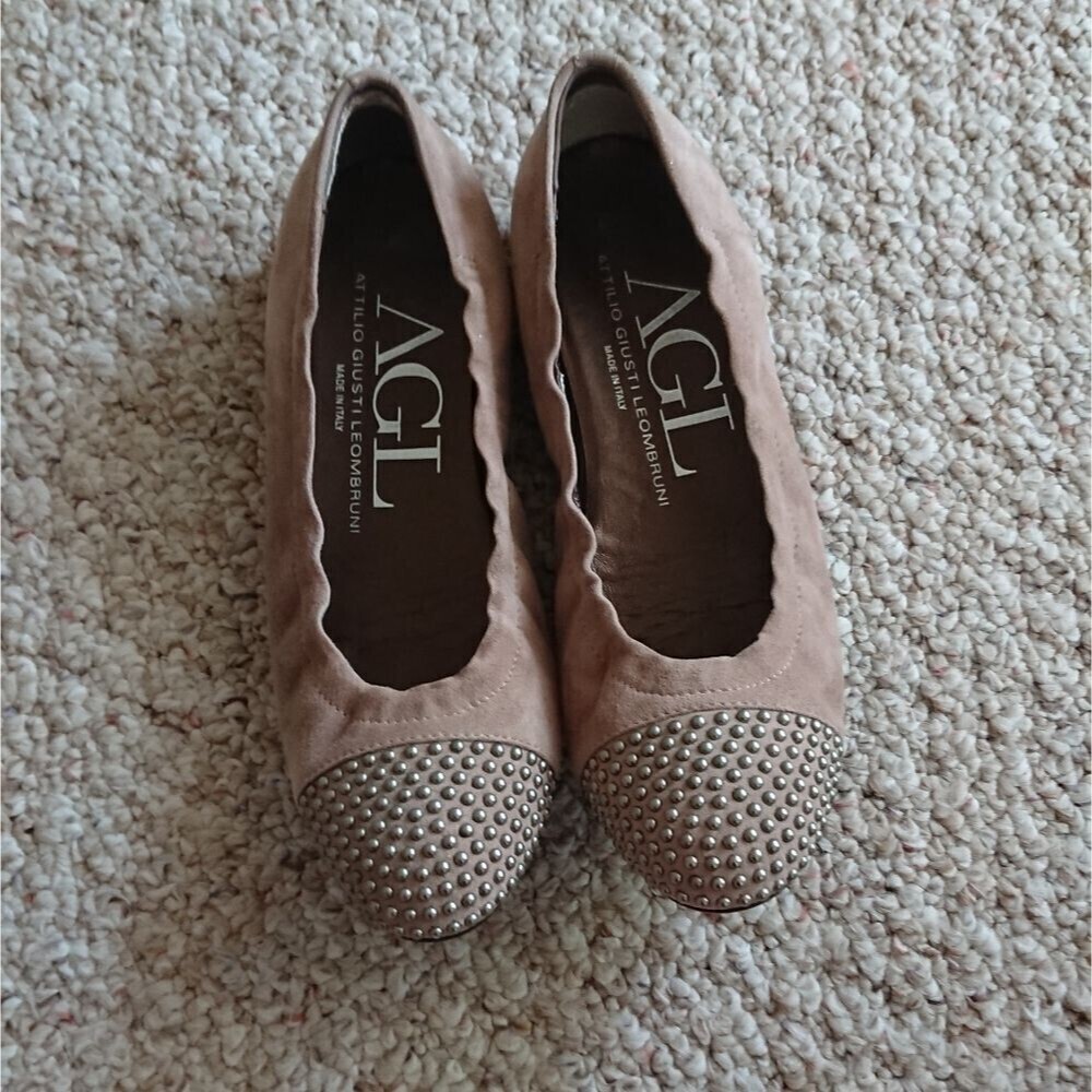 Attilio Giusti Leombruni dome studs flats